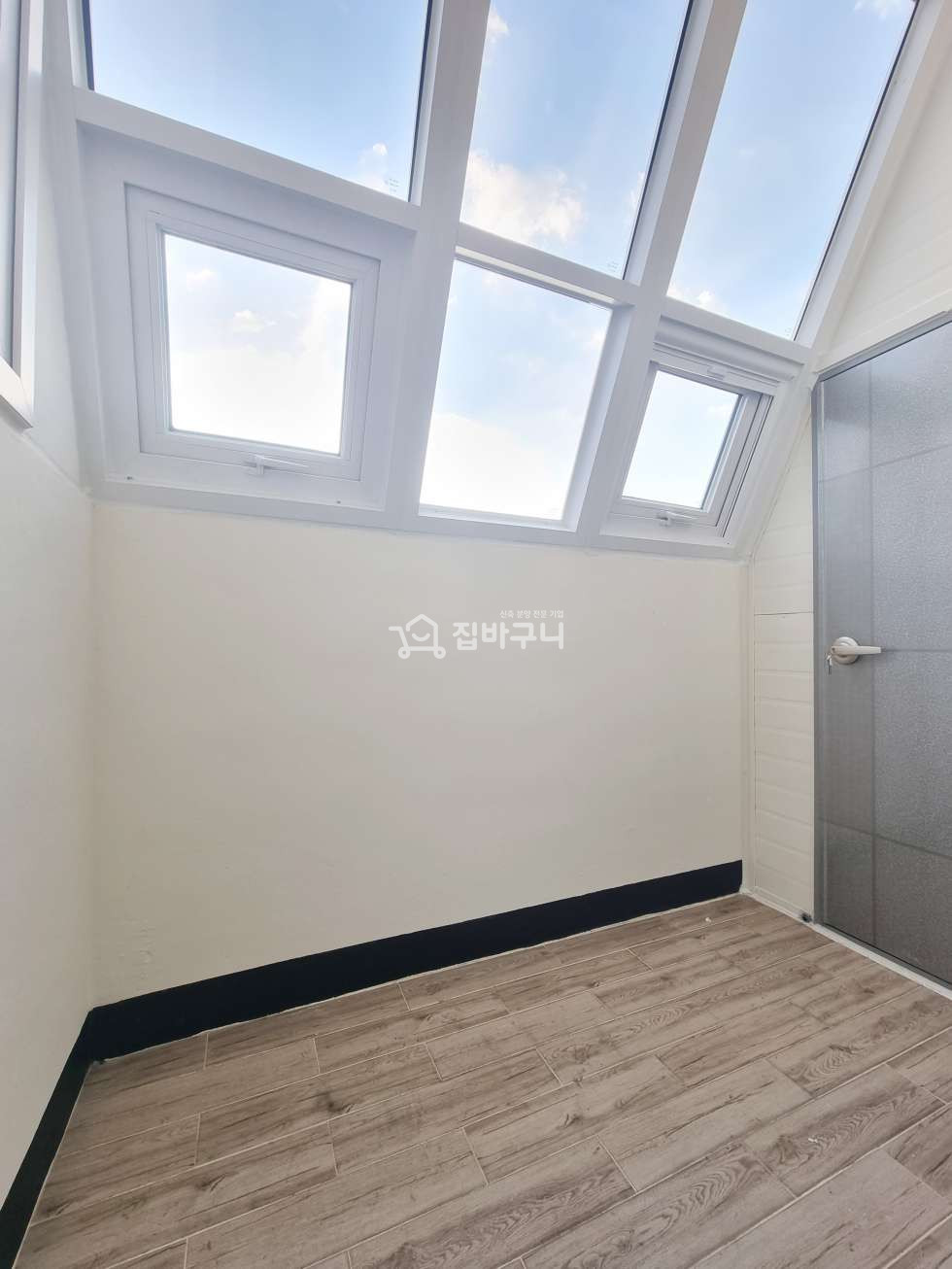경기 시흥시 신천동 시흥 프리미엄 아파트~!! 3룸+야외테라스♥도보 5분 초등학교 학세권♥ 분양 매물번호 12983 사진 12