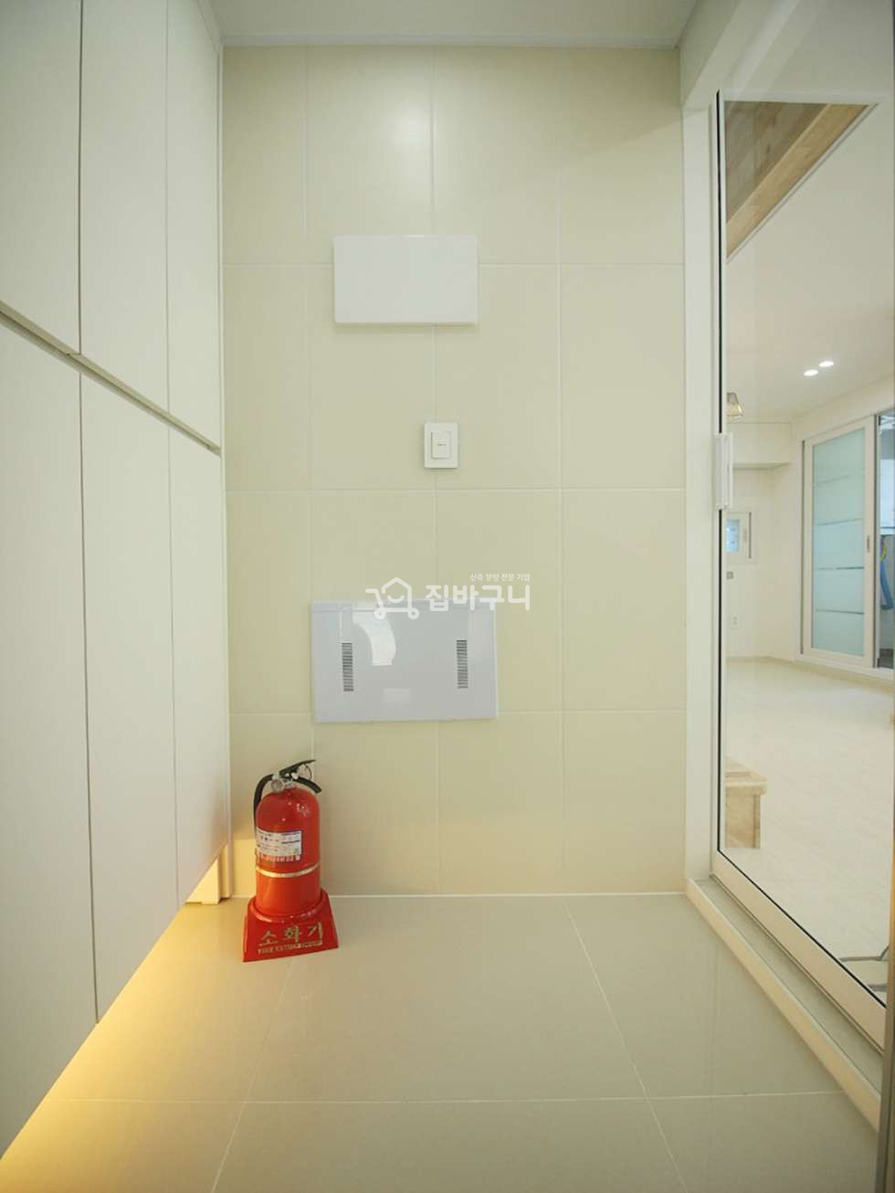 경기 안산단원구 선부동 선부역 도보 8분 · 야외테라스 갖춘 복층 안산 선부동 신축 3룸 분양 매물번호 13730 사진 15