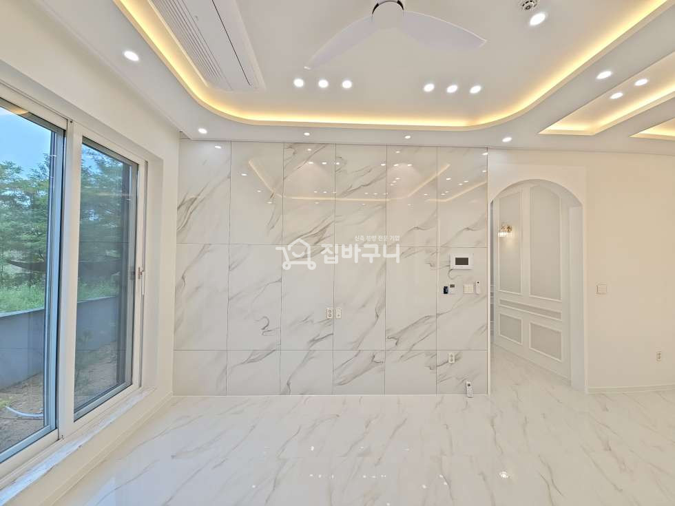 경기 화성만세구 남양읍 남양리 화성시청역 차량 5분 신축 아파트, 8세대 한정 테라스 3룸 분양 분양 매물번호 13694 사진 3
