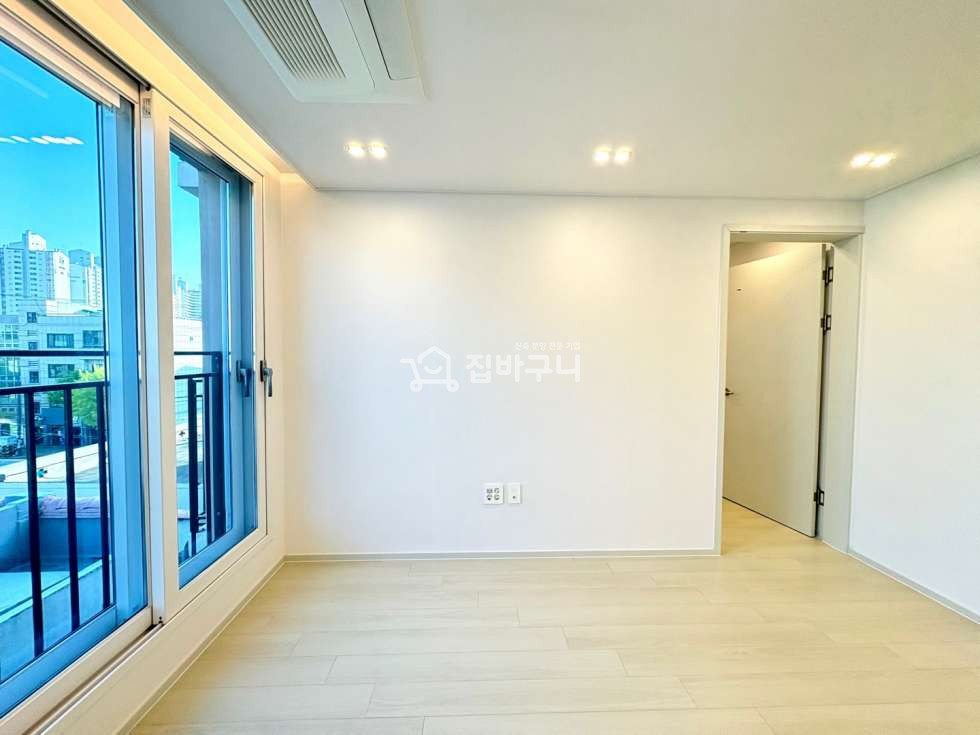 경기 수원장안구 영화동 스타필드 가까운 고급형 테라스 하우스, 수원 쓰리룸 신축 빌라 ★ 분양 매물번호 13650 사진 2