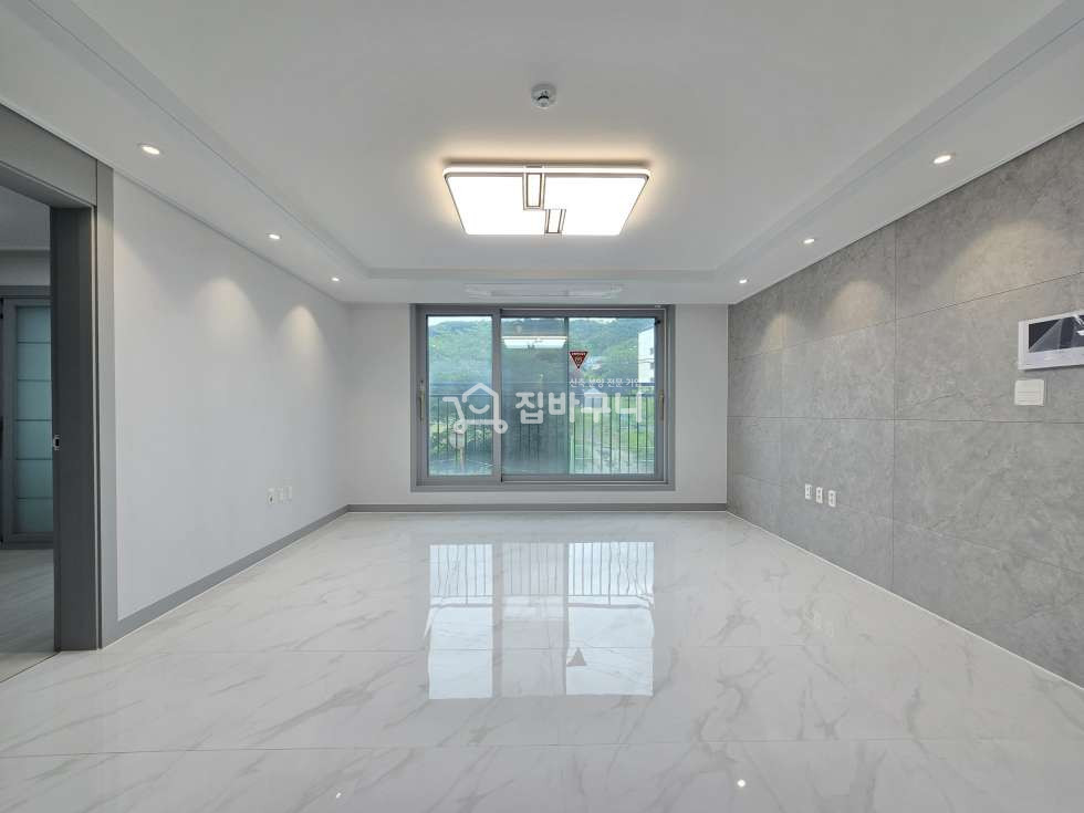 경기 의왕시 이동 넓고 구조 깔끔한 의왕 신축 빌라 3룸 구조! 분양 매물번호 14078 사진 1