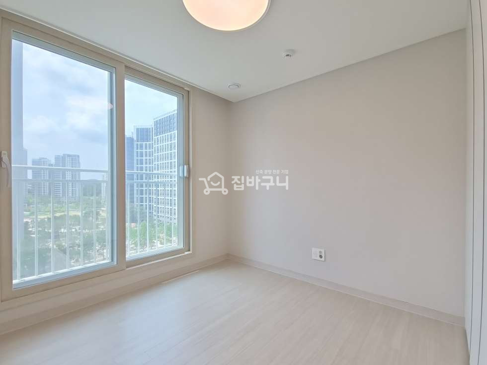 경기 오산시 궐동 192세대 대단지 오산 신축 아파트 4룸 매물 분양! 분양 매물번호 14111 사진 14
