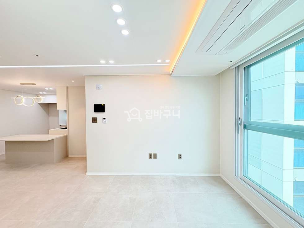 서울 금천구 독산동 독산역 5분, 초중교 도보권! 교육·교통 다 갖춘 쓰리룸 신축 아파트! 분양 매물번호 13617 사진 6